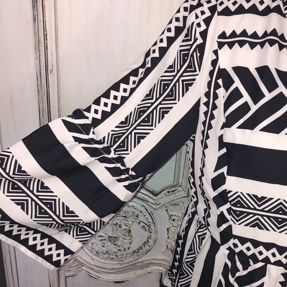 Wayward Fancies eShakti Black and White Graphic Print Babydoll Styling Dress - Picture 7 of 14